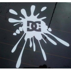 Adesivo a decalcomania per auto, con scritta DC e motivo a macchia, 1 pezzo, 15 cm, colore: bianco Adesivo a decalcomania per auto, con scritta DC e motivo a macchia, 1 pezzo, 15 cm, colore: bianco