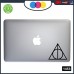 Adesivo - HARRY POTTER- I DONI DELLA MORTE- Deathly Hallows - PER TUTTI I MODELLI DI Mac Book Apple -ADESIVO ADATTO A OGNI TIPO DI COMPUTER Adesivo - HARRY POTTER- I DONI DELLA MORTE- Deathly Hallows - PER TUTTI I MODELLI DI Mac Book Apple -ADESIVO ADATTO A OGNI TIPO DI COMPUTER